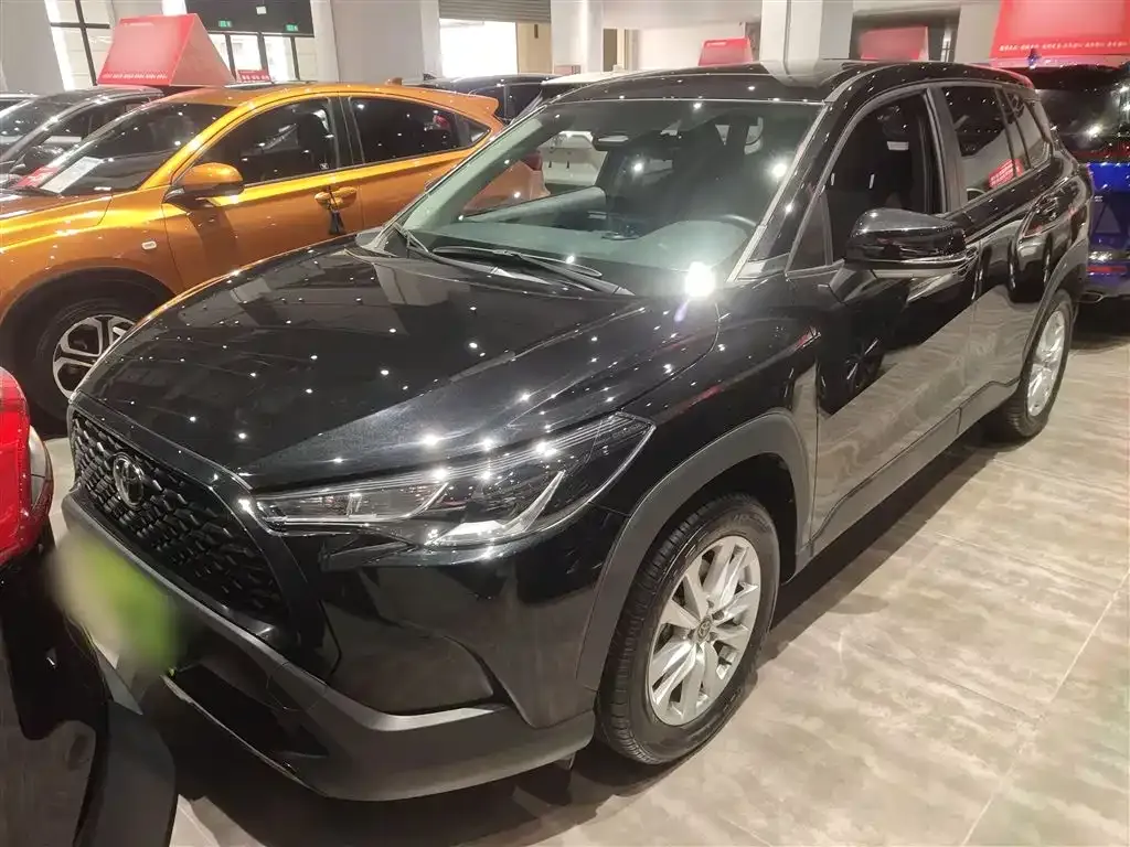 Toyota Corolla Cross 2024 из CN, фото 1