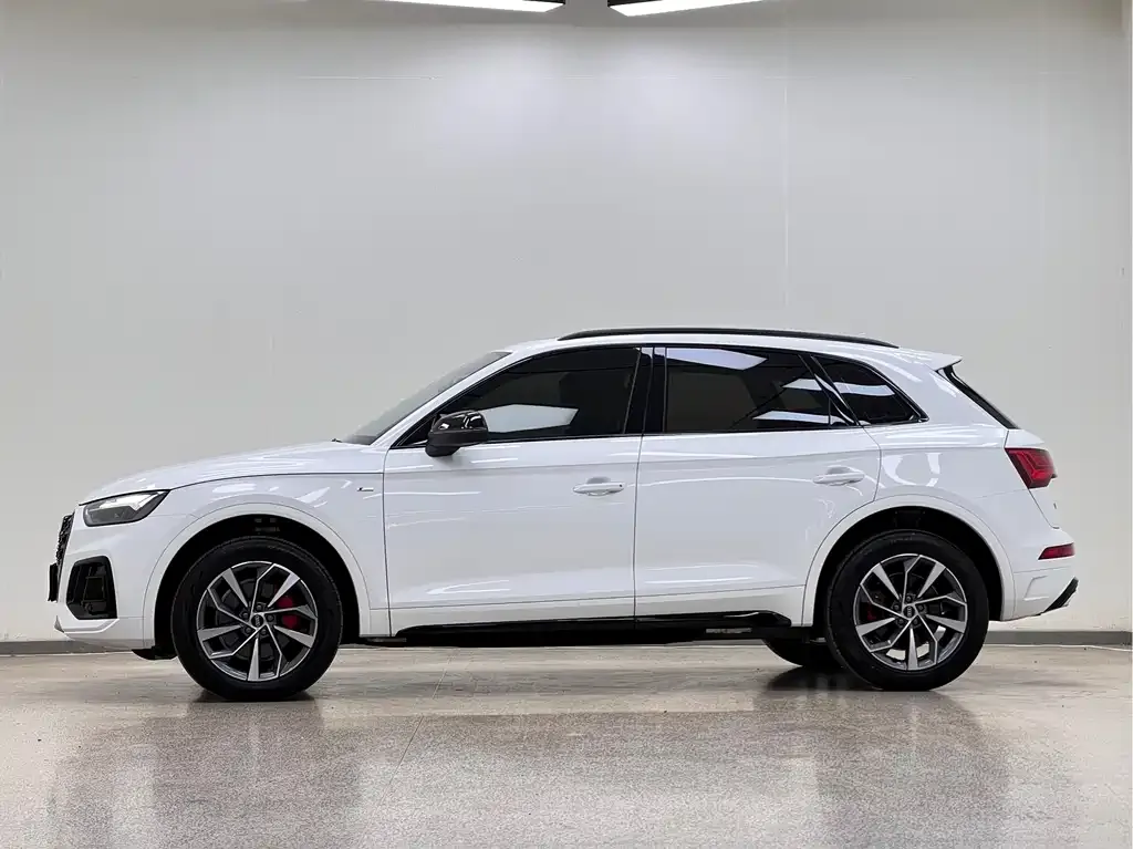 Audi Q5L 2024 из CN, фото 7