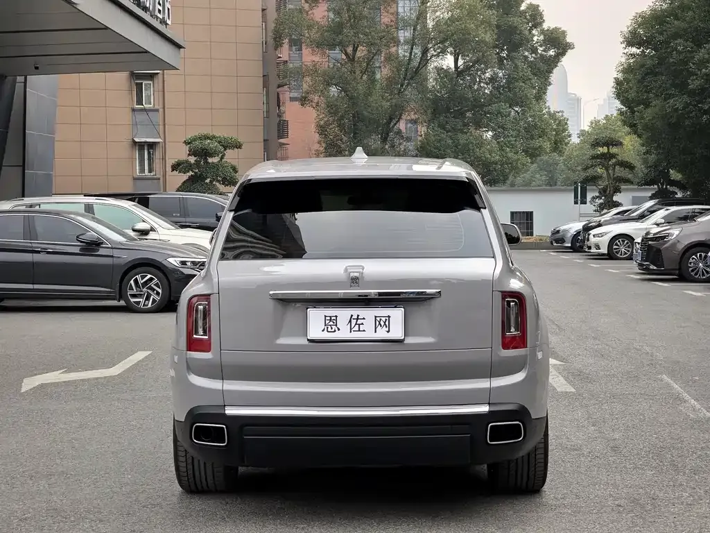Rolls-Royce Cullinan 2024 из CN, фото 3