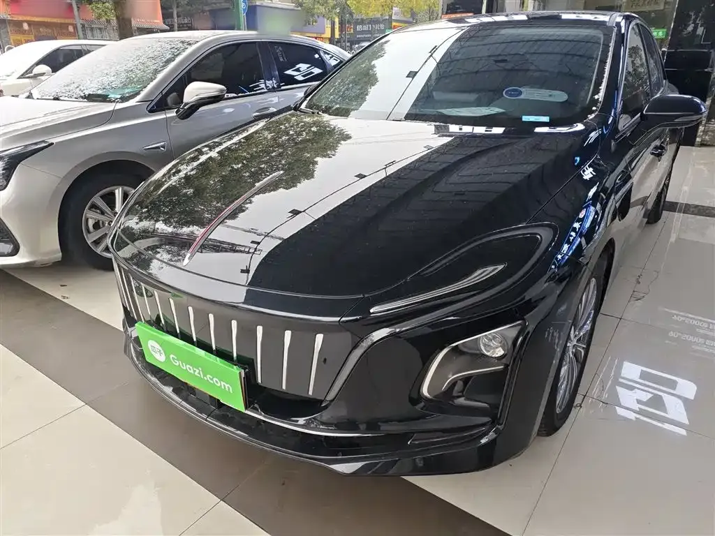 Hongqi E-QM5 2024 из CN, фото 1