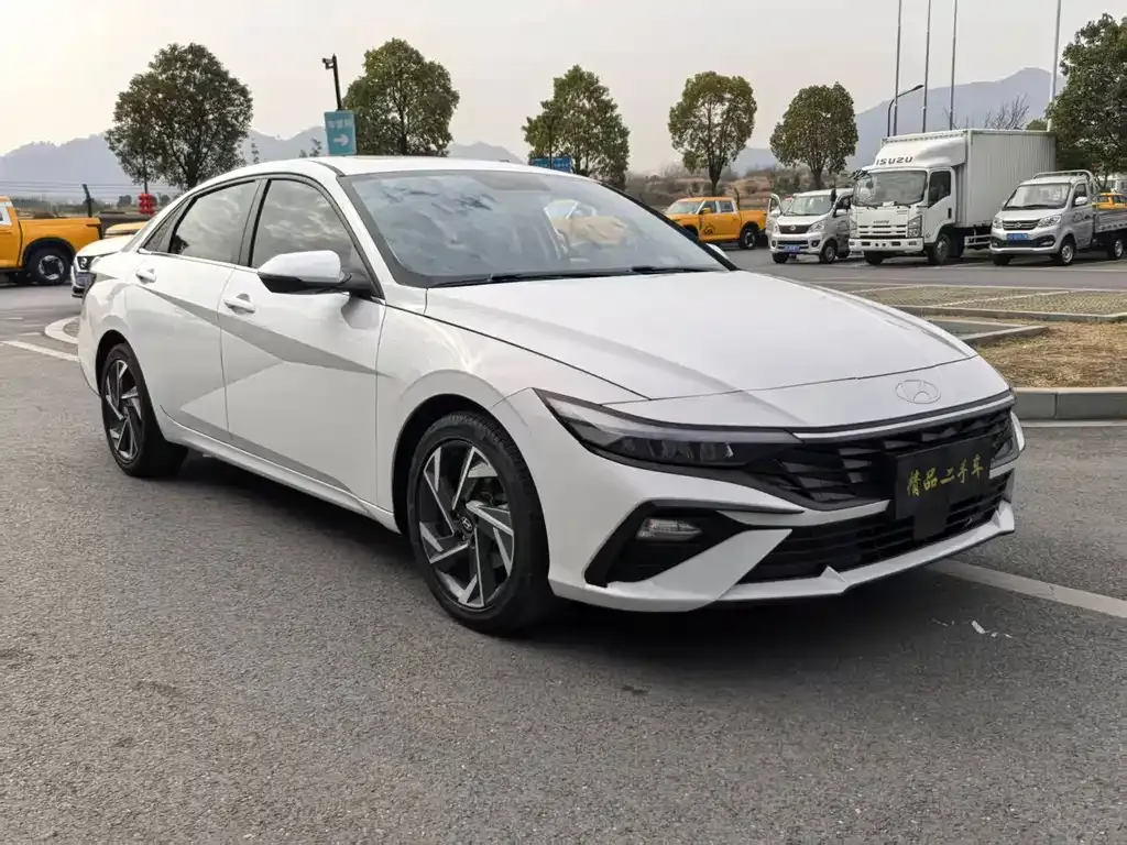 Hyundai Elantra 2024 из CN, фото 5