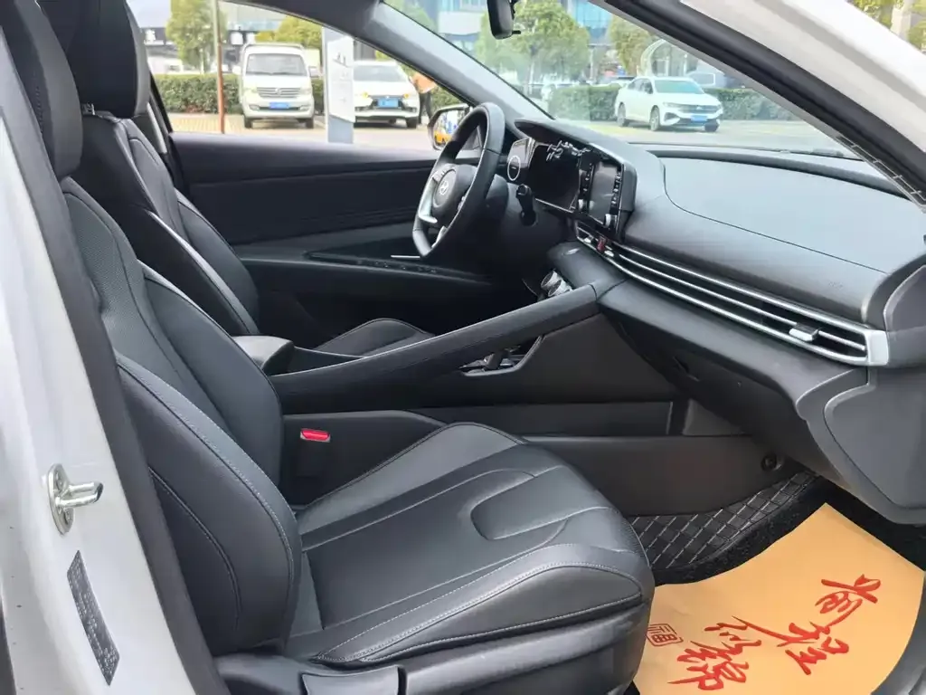 Hyundai Elantra 2024 из CN, фото 3