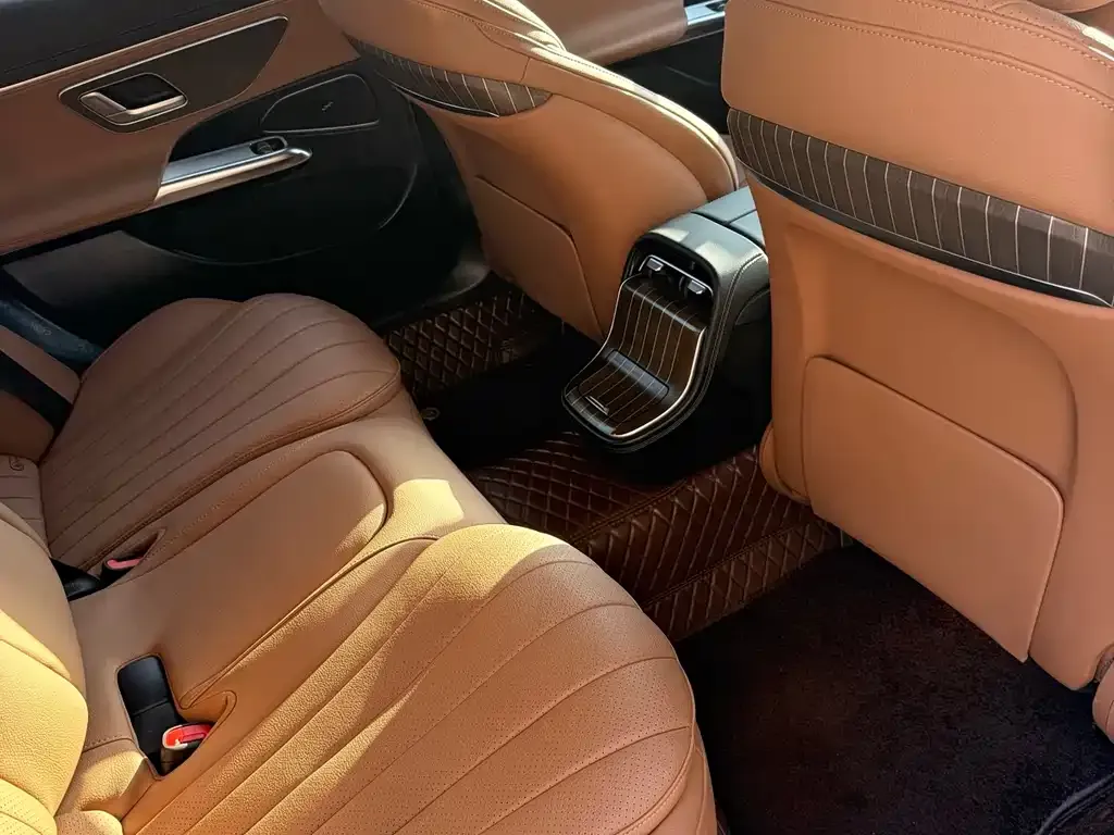 Mercedes-Benz E-Class 2024 из CN, фото 3
