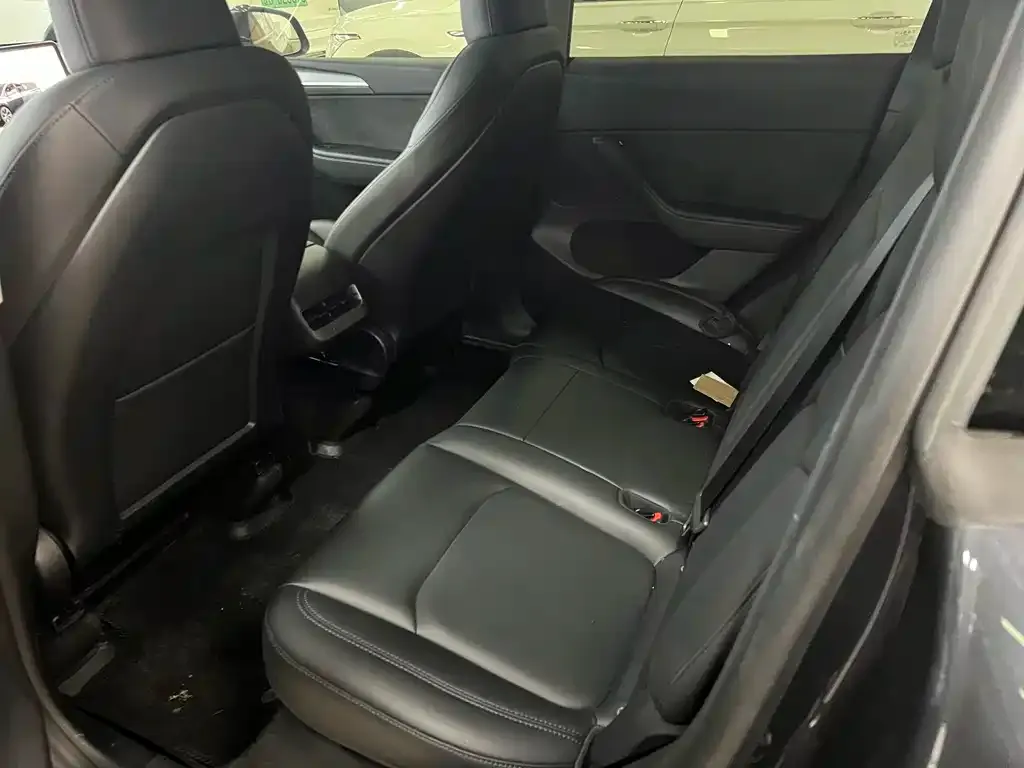Tesla Model Y 2024 из CN, фото 2