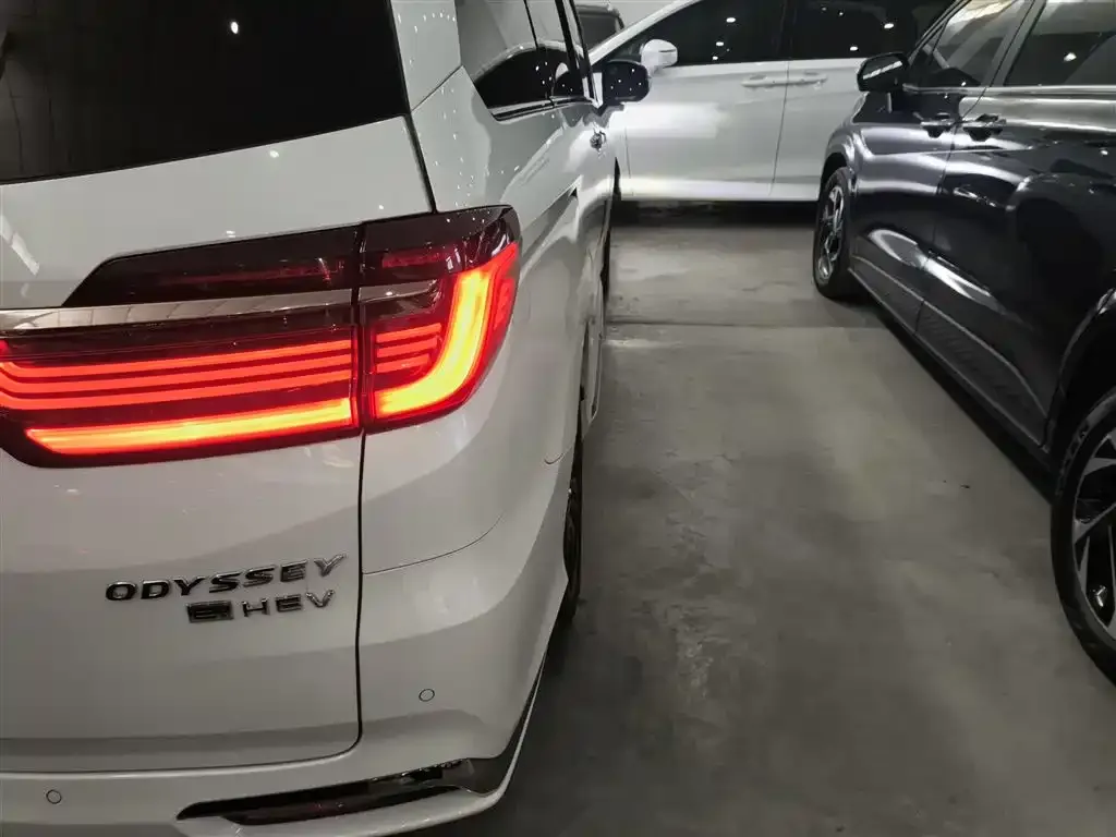 Honda Odyssey 2023 из CN, фото 5