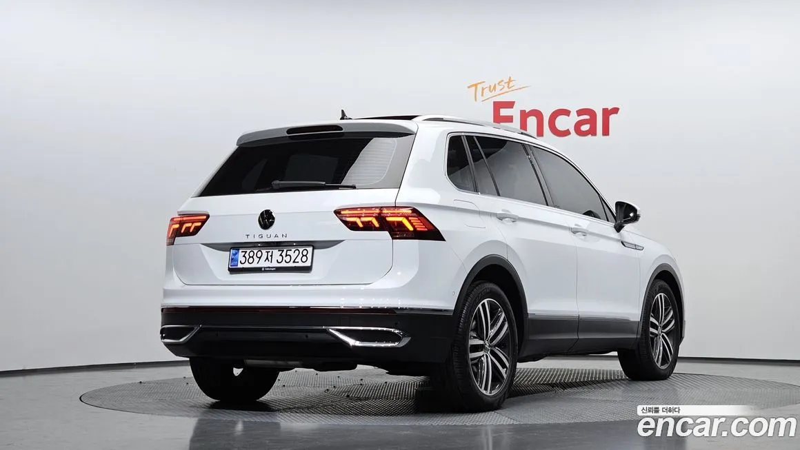 Volkswagen Tiguan — фото 6