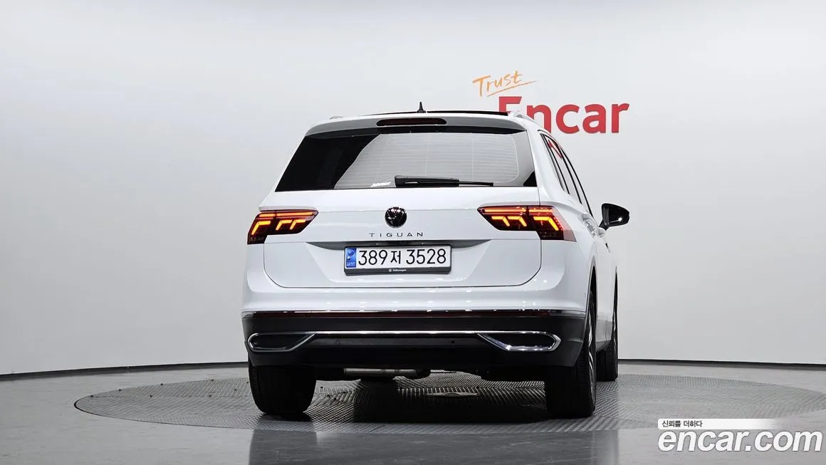 Volkswagen Tiguan — фото 4