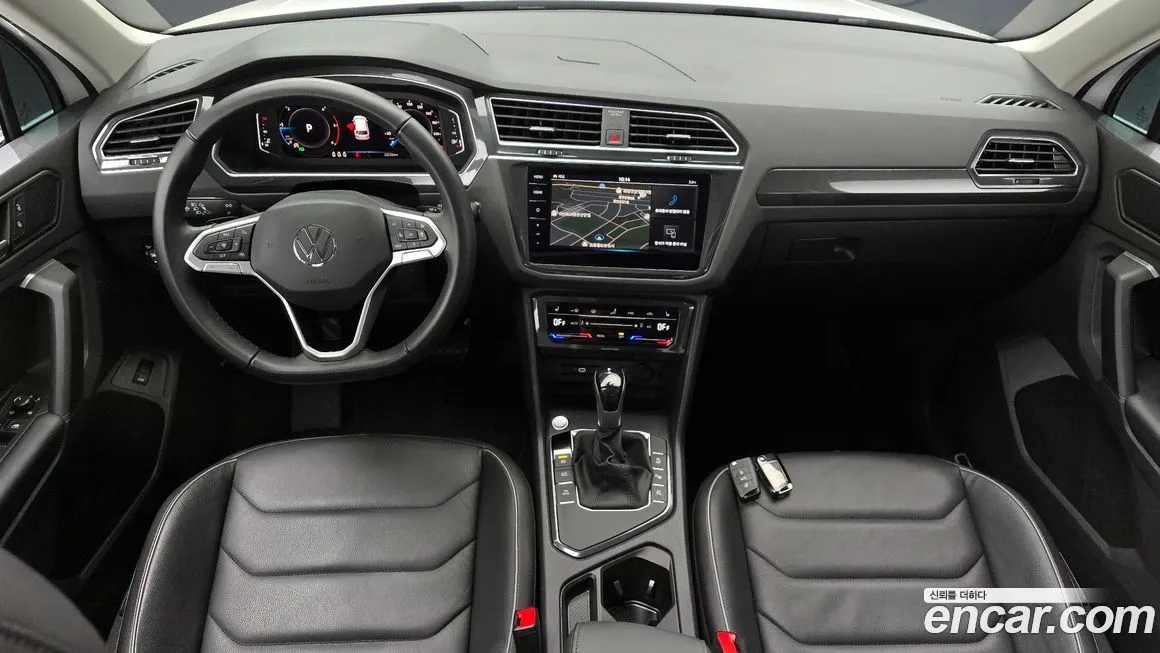 Volkswagen Tiguan — фото 10