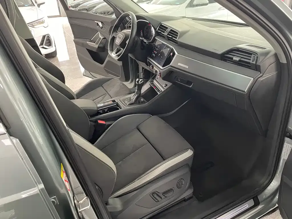 Audi Q3 2022 из CN, фото 4