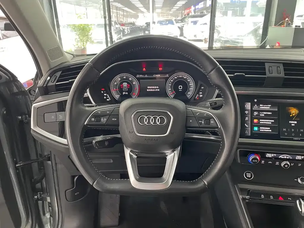Audi Q3 2022 из CN, фото 9