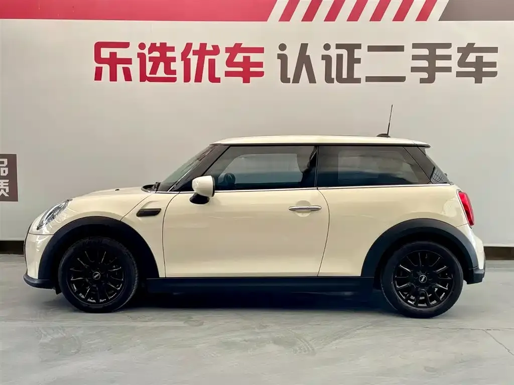 MINI Cooper (3-door) 2022 из CN, фото 2
