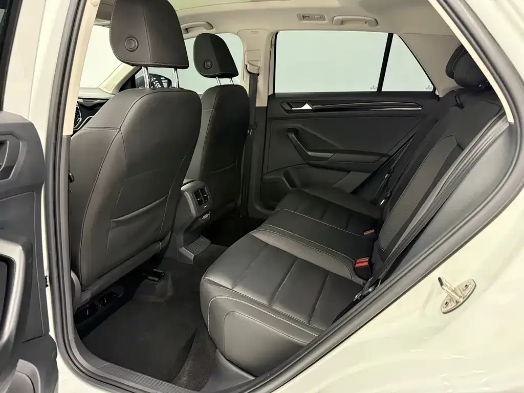 Volkswagen T-Roc 2022 из CN, фото 10