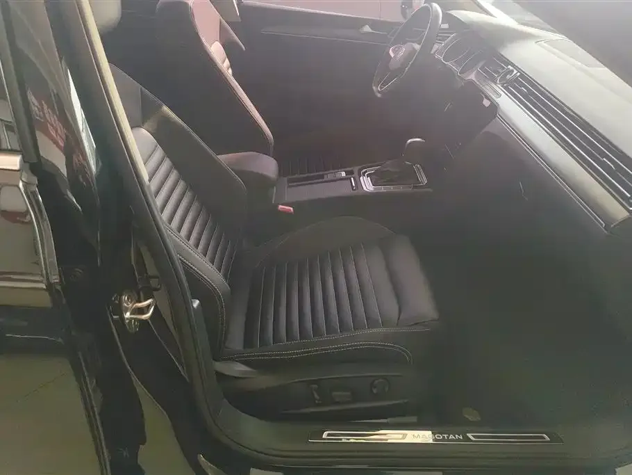Volkswagen Magotan 2021 из CN, фото 4