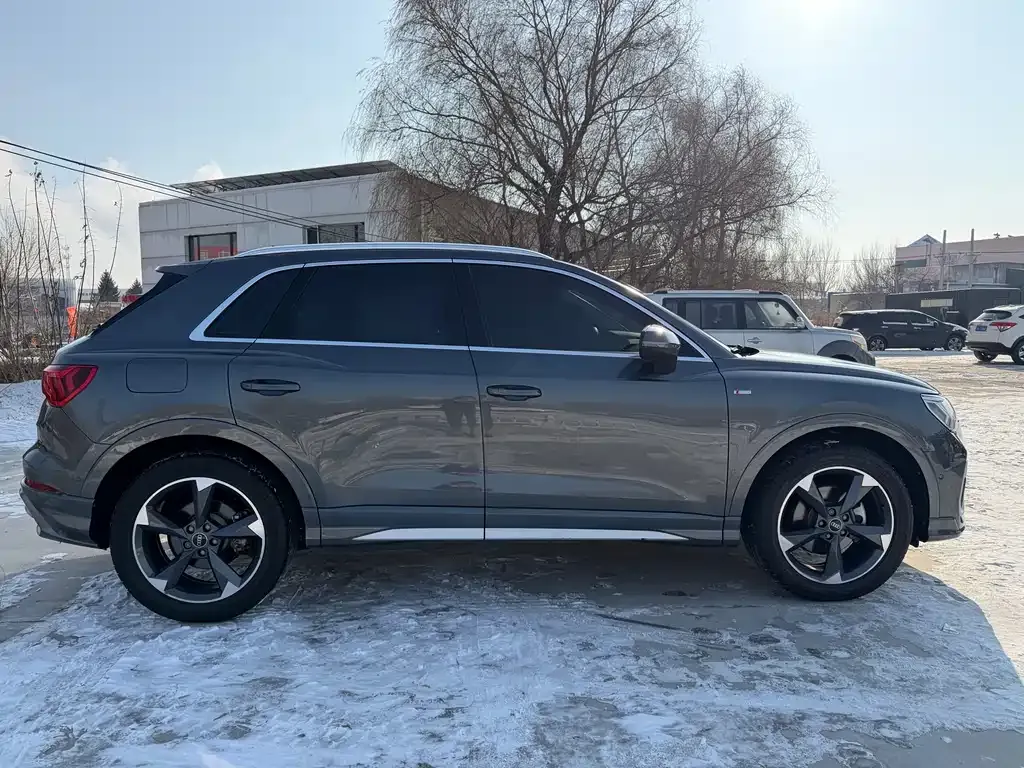 Audi Q3 2021 из CN, фото 10