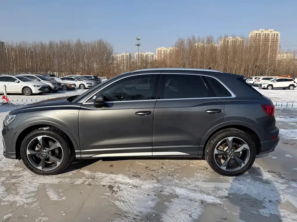 Audi Q3 2021 из CN, фото 8