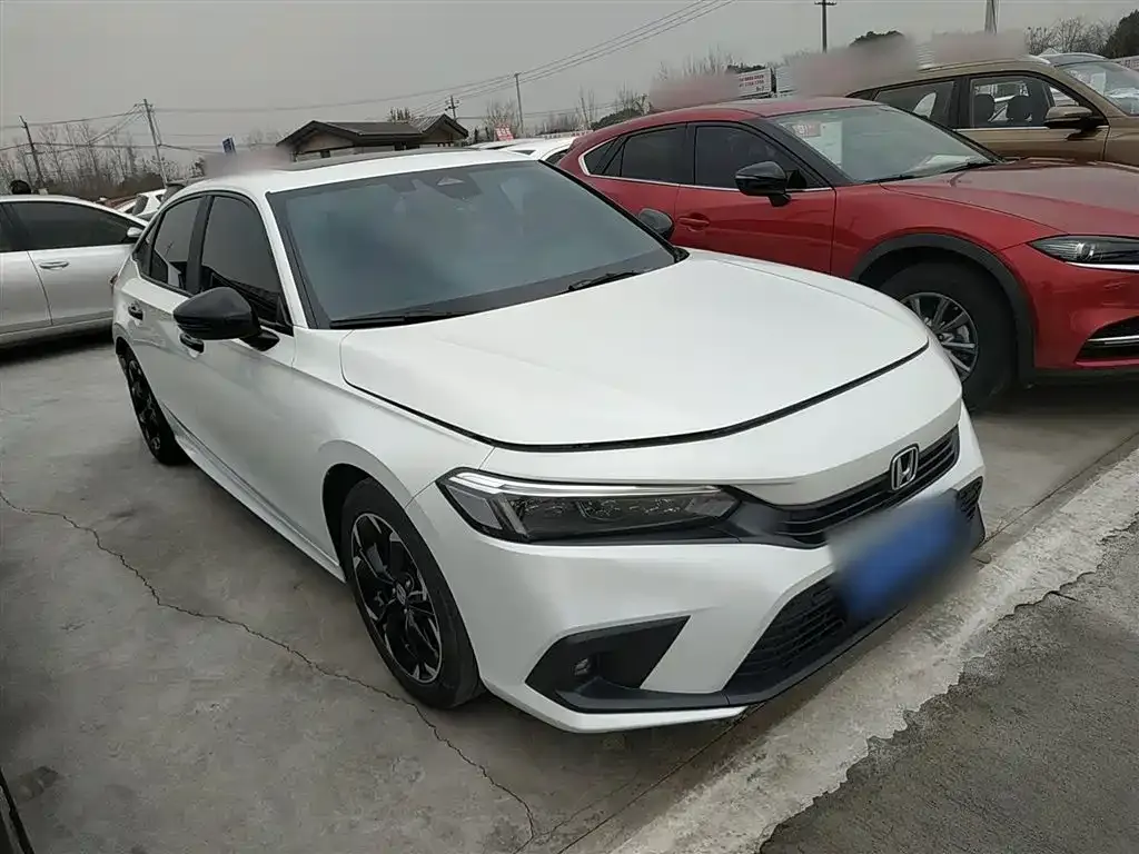 Honda Civic 2023 из CN, фото 2