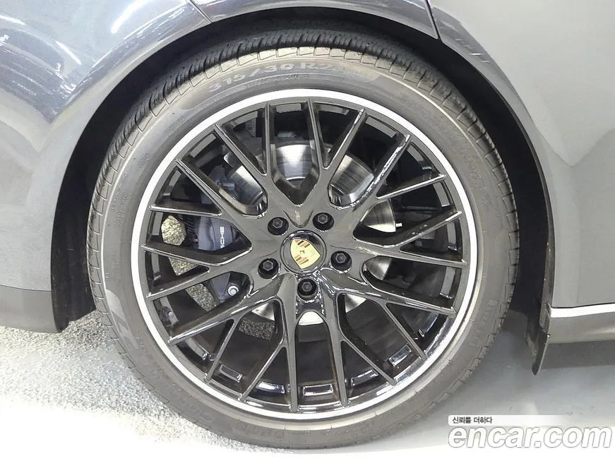 Porsche Panamera 2023 из KR, фото 3
