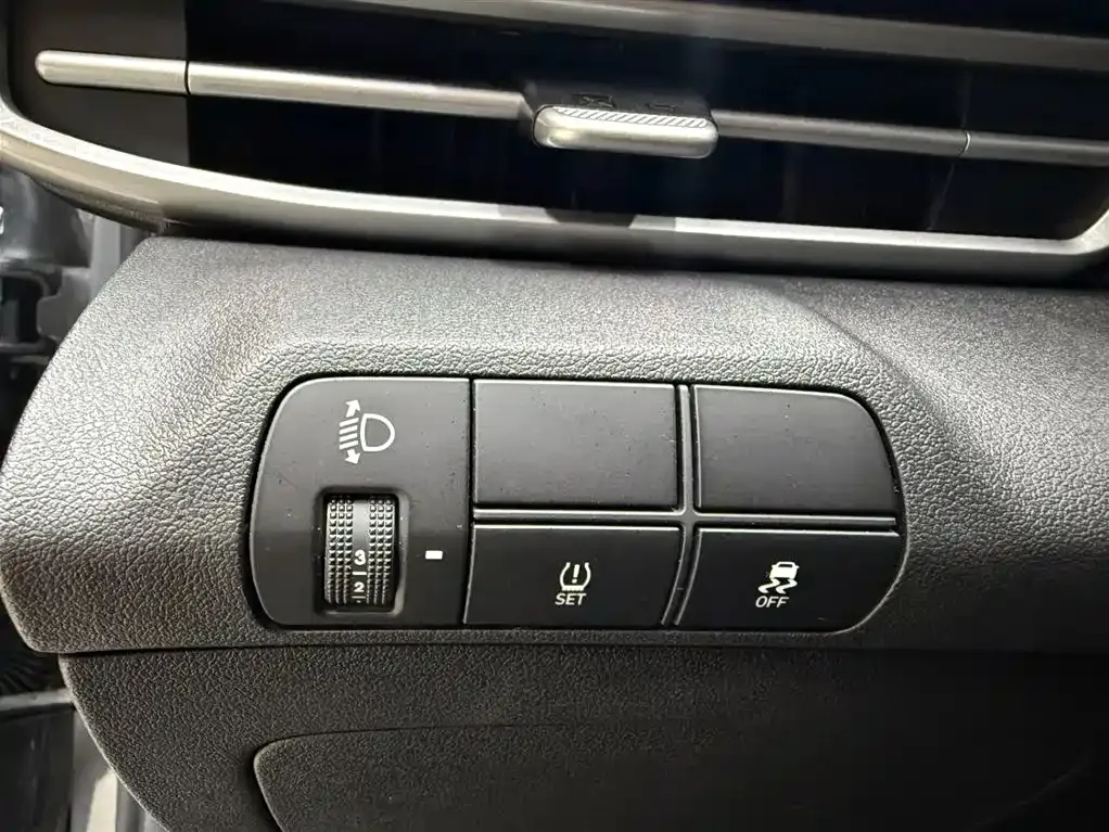 Hyundai Elantra 2021 из CN, фото 10