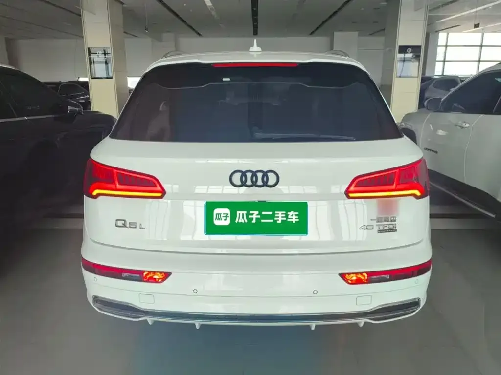 Audi Q5L 2021 из CN, фото 3