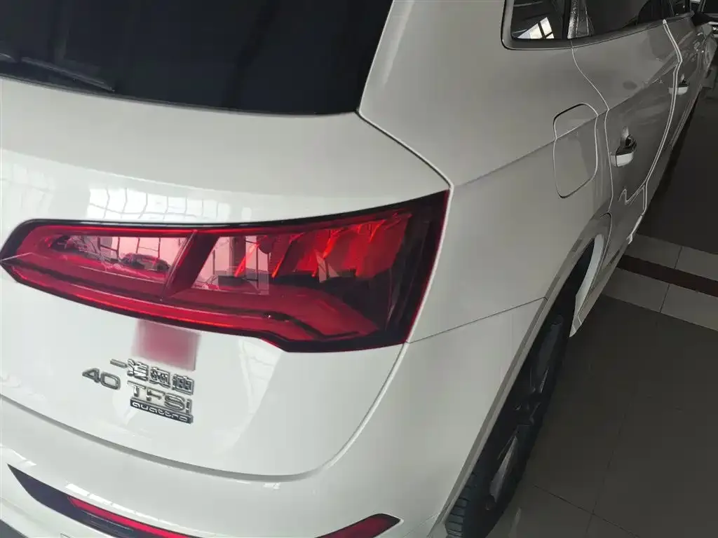 Audi Q5L 2021 из CN, фото 5