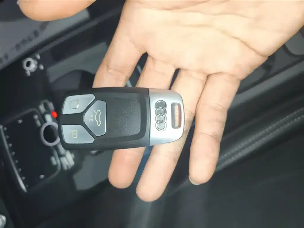 Audi Q5L 2021 из CN, фото 7