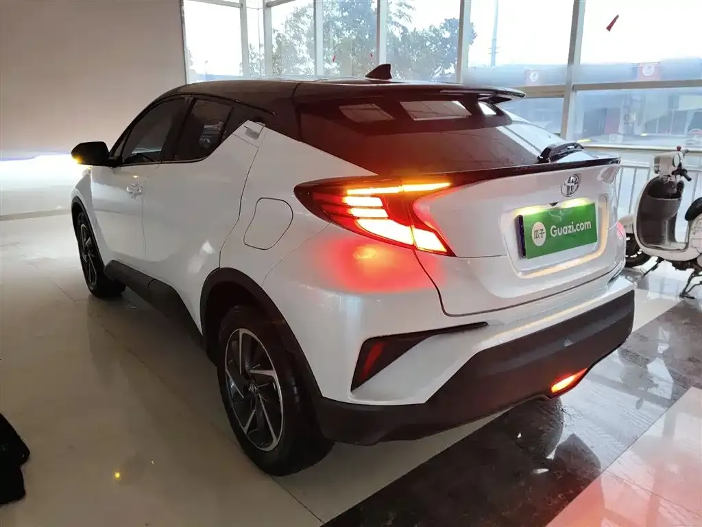 Toyota C-HR 2022 из CN, фото 3