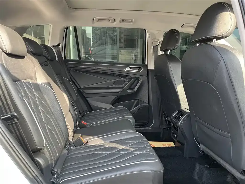 Volkswagen Tiguan L 2023 из CN, фото 7