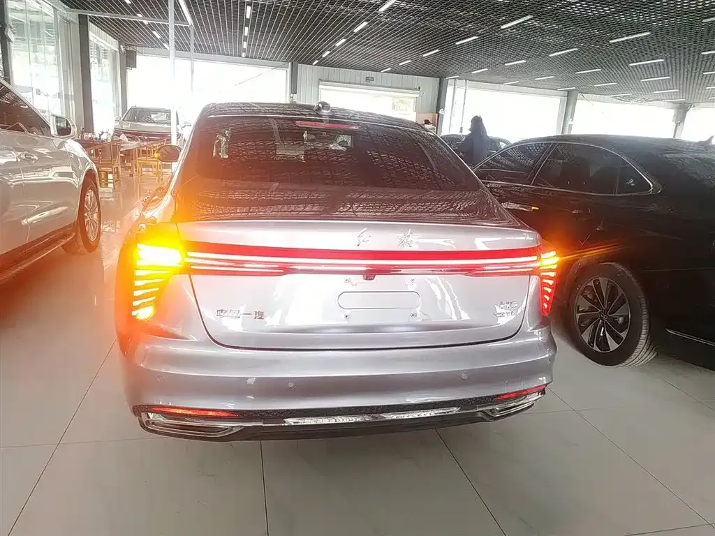 Hongqi H5 2023 из CN, фото 2