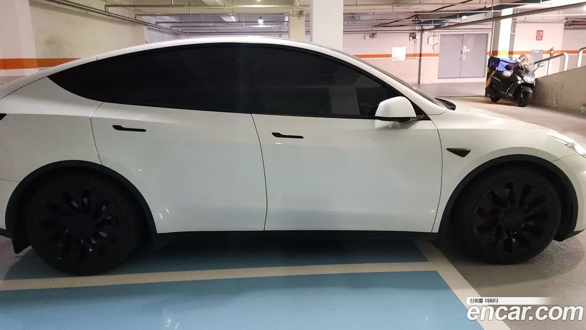 Tesla Model Y 2022 из KR, фото 3