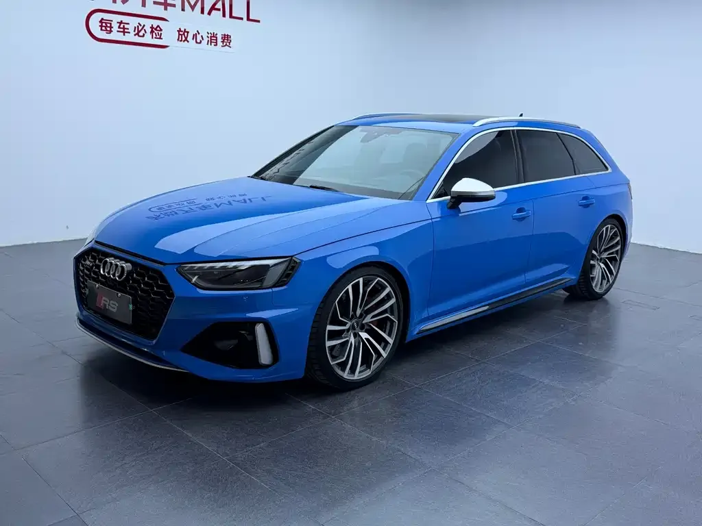 Audi RS 4 2022 из CN, фото 1
