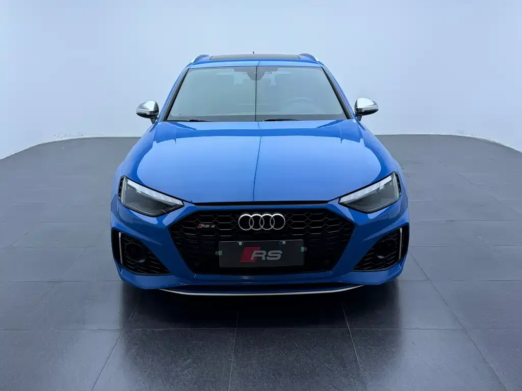 Audi RS 4 2022 из CN, фото 5