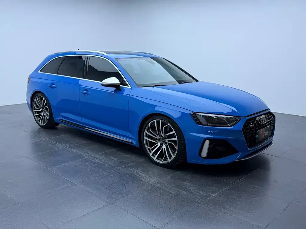 Audi RS 4 2022 из CN, фото 9