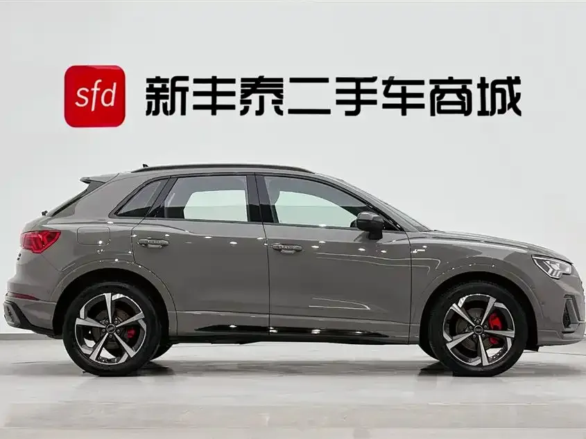 Audi Q3 2023 из CN, фото 2