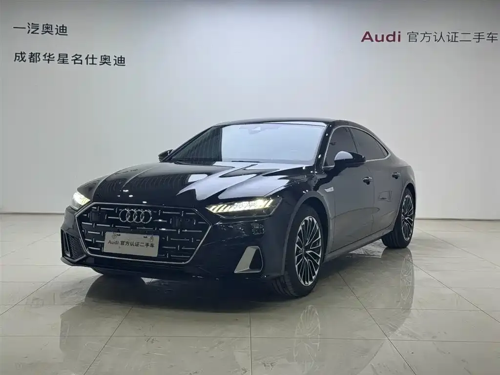Audi A7L — фото 1