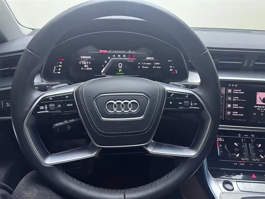 Audi A7L — фото 7