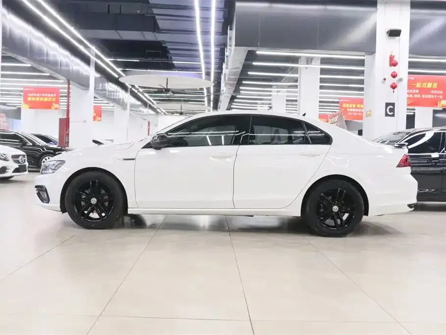 Volkswagen Lamando 2021 из CN, фото 2