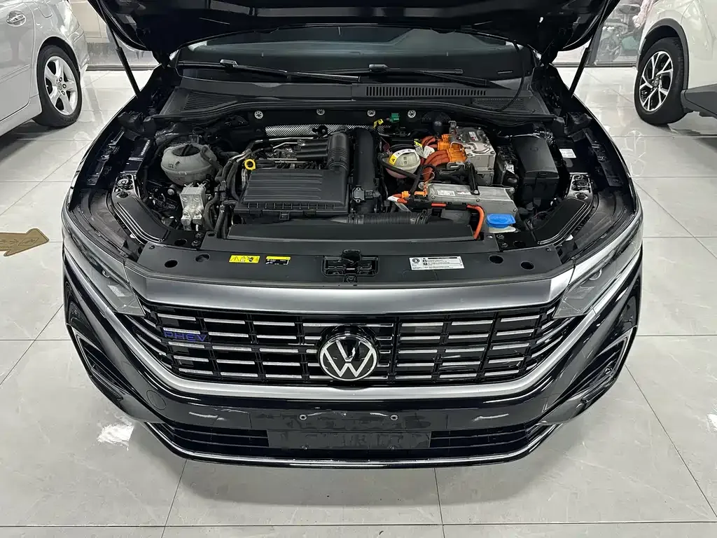 Volkswagen Passat New Energy 2022 из CN, фото 3