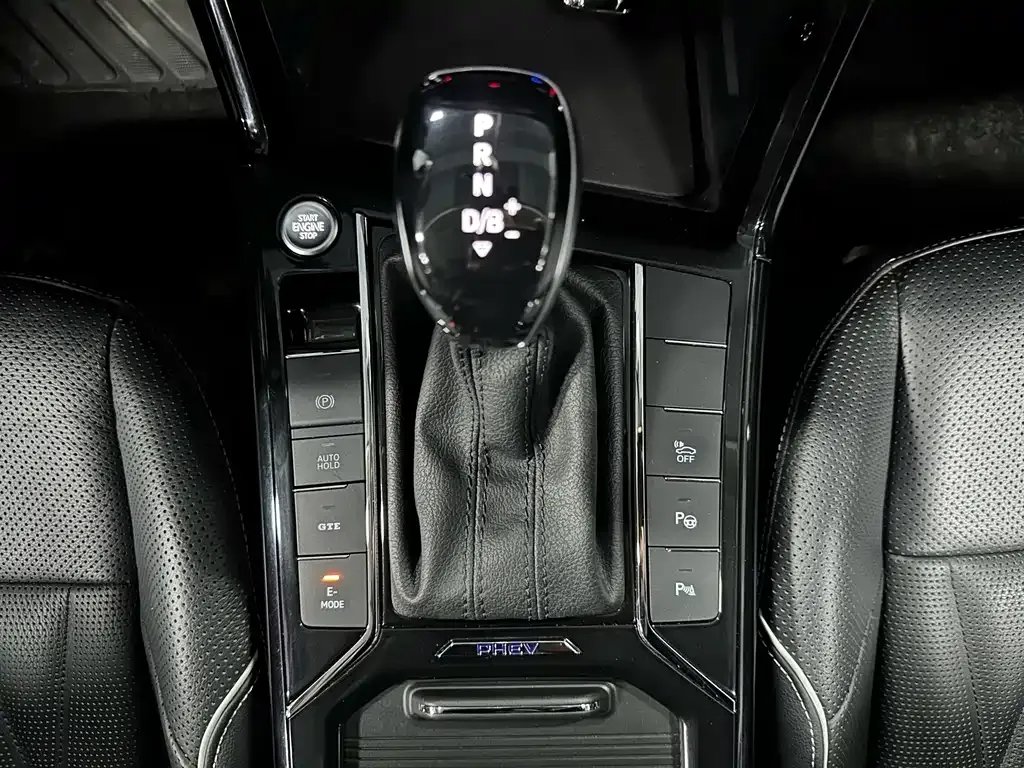 Volkswagen Passat New Energy 2022 из CN, фото 4