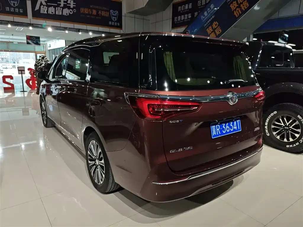 Buick GL8 2022 из CN, фото 10