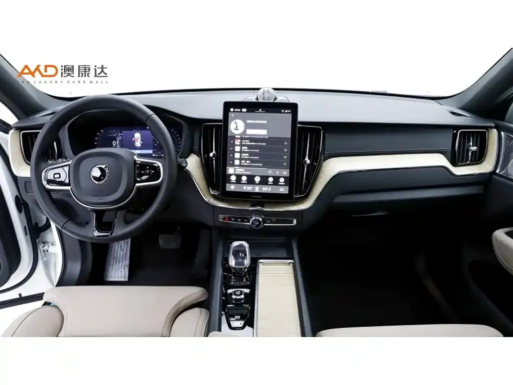 Volvo XC60 2025 из CN, фото 8