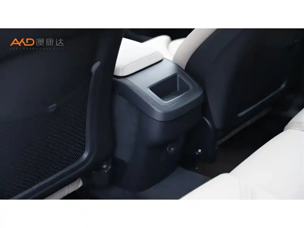 Volvo XC60 2025 из CN, фото 5