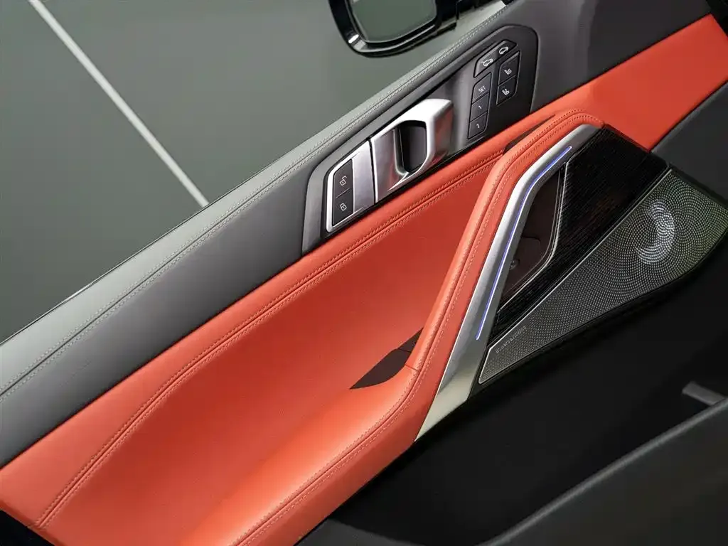 BMW X6 M 2024 из CN, фото 9