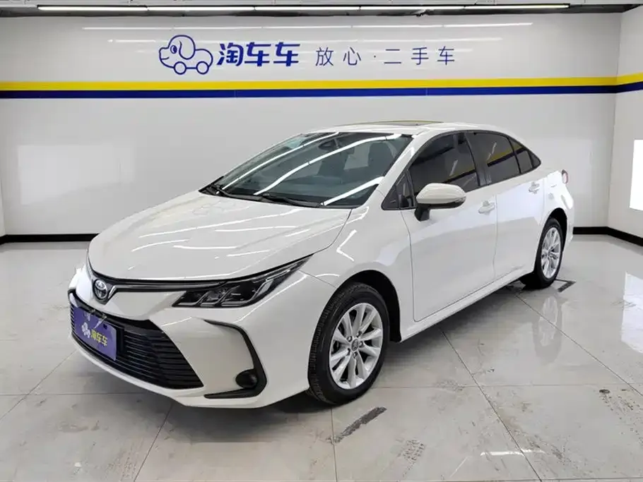 Toyota Corolla 2023 из CN, фото 1