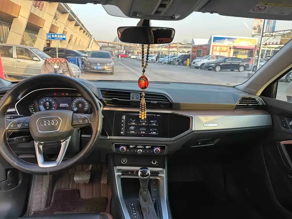 Audi Q3 2021 из CN, фото 6