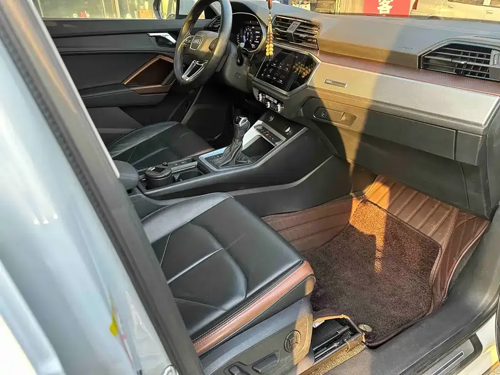 Audi Q3 2021 из CN, фото 9