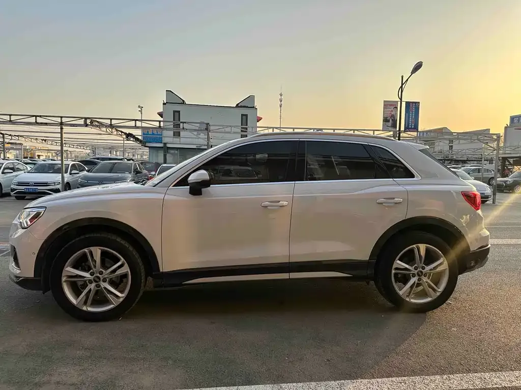 Audi Q3 2021 из CN, фото 7