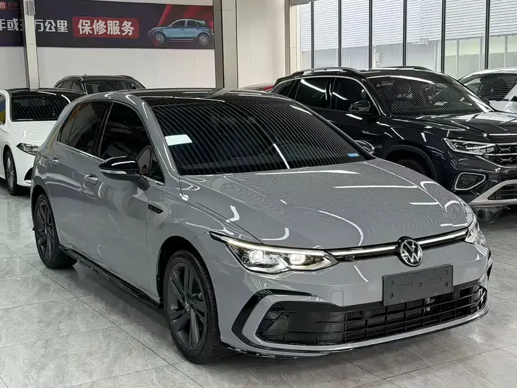Volkswagen Golf 2023 из CN, фото 6