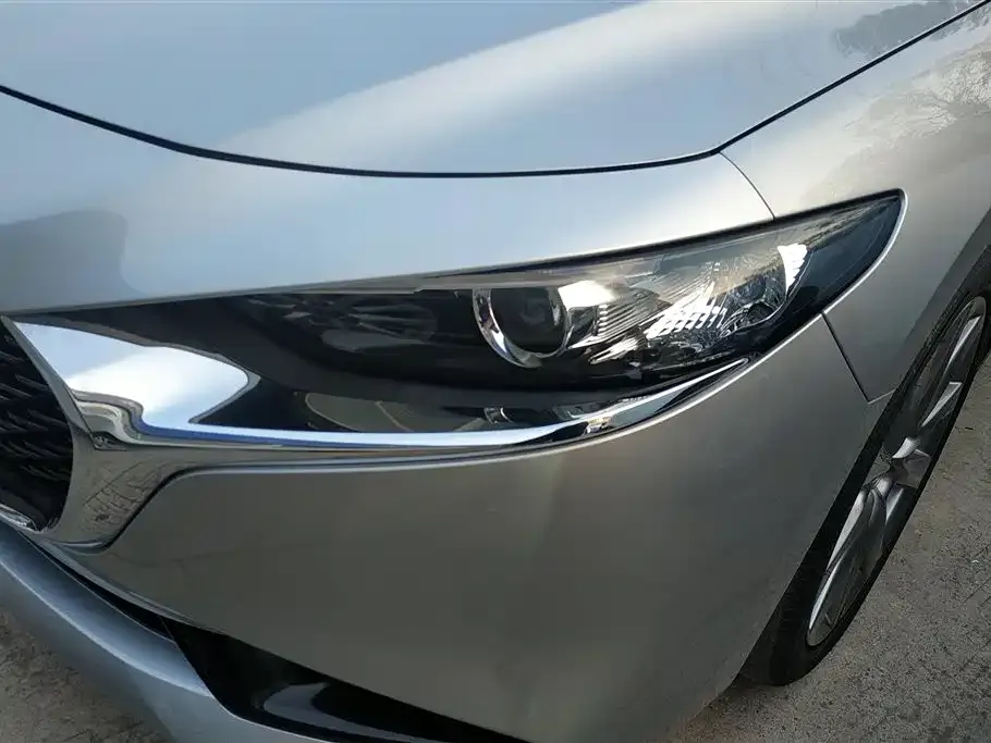 Mazda 3 Axela 2021 из CN, фото 2