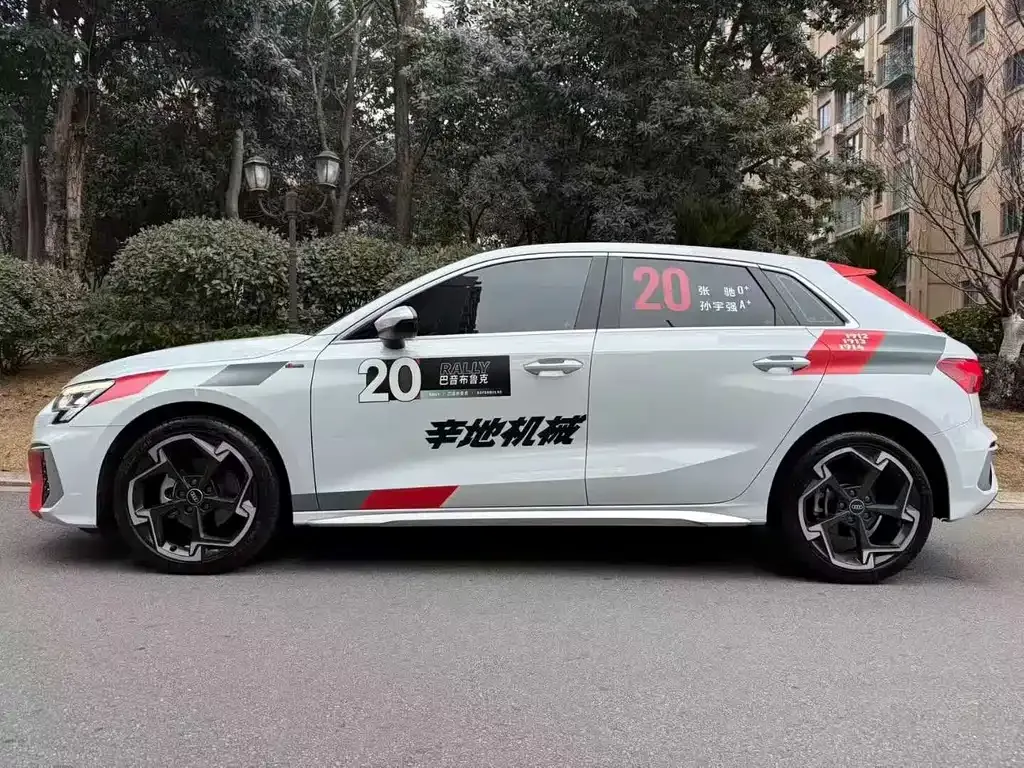 Audi A3 2024 из CN, фото 8