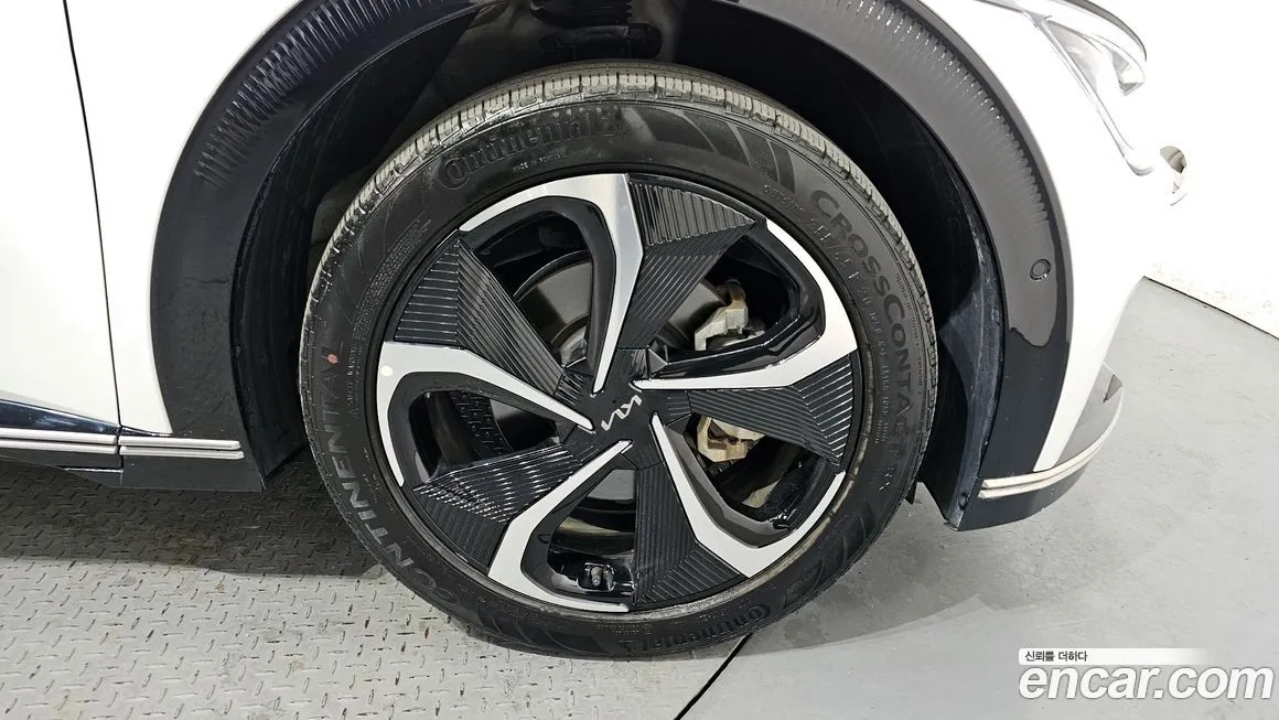 Kia EV6 — фото 4